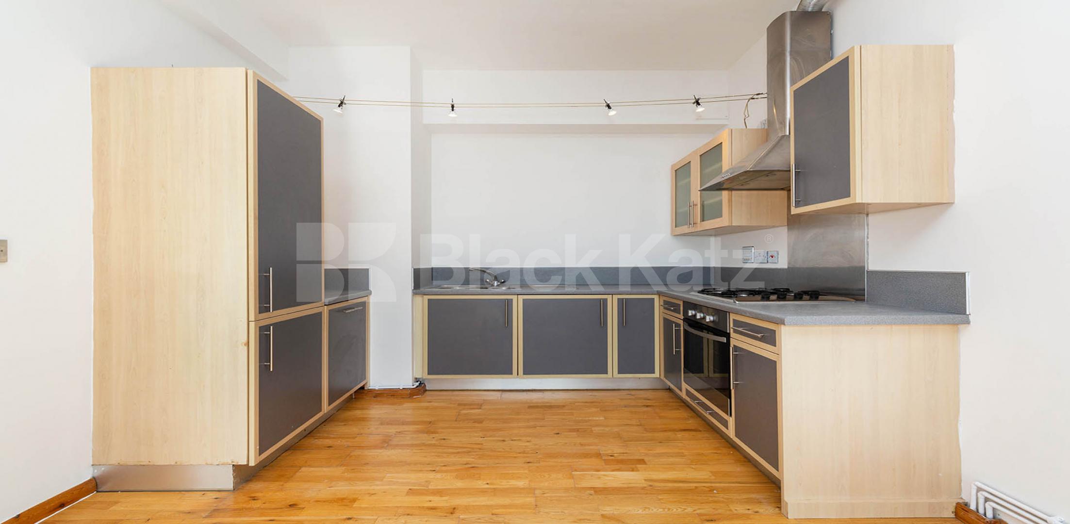 			NEW INSTRUCTION!, 2 Bedroom, 1 bath, 1 reception Apartment			 Dove Road, CANONBURY-ISLINGTON